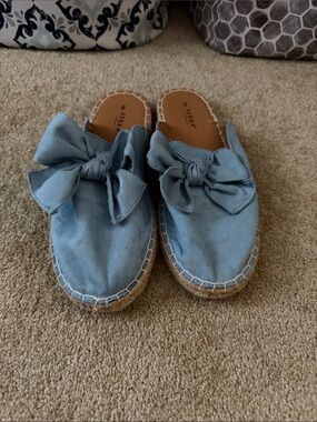Serra Light Blue Bow Espadrille Mule